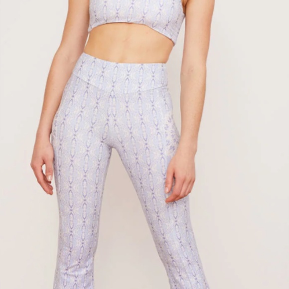 Wolven Brand Flare Leggings | Aquarius | Size M - Picture 2 of 11